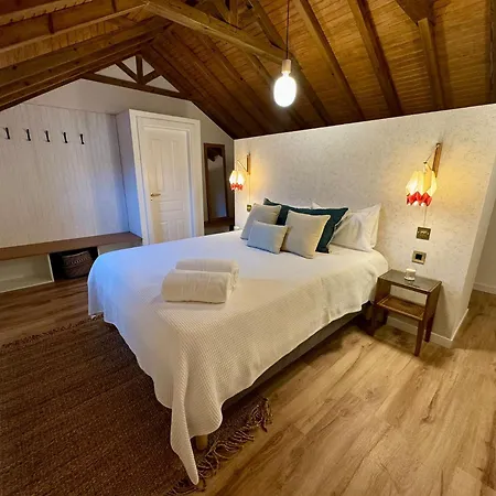 Window To The Morrish Castle سينترا