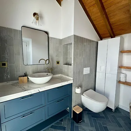 Window To The Morrish Castle * سينترا