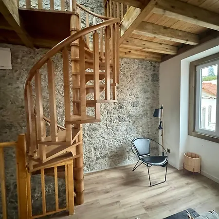 Window To The Morrish Castle سينترا